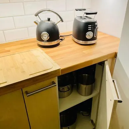 Apartment Exklusives Nahe Vw-halle *